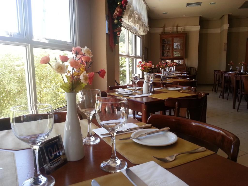 Hotel Villa Michelon 本图贡萨尔维斯 外观 照片